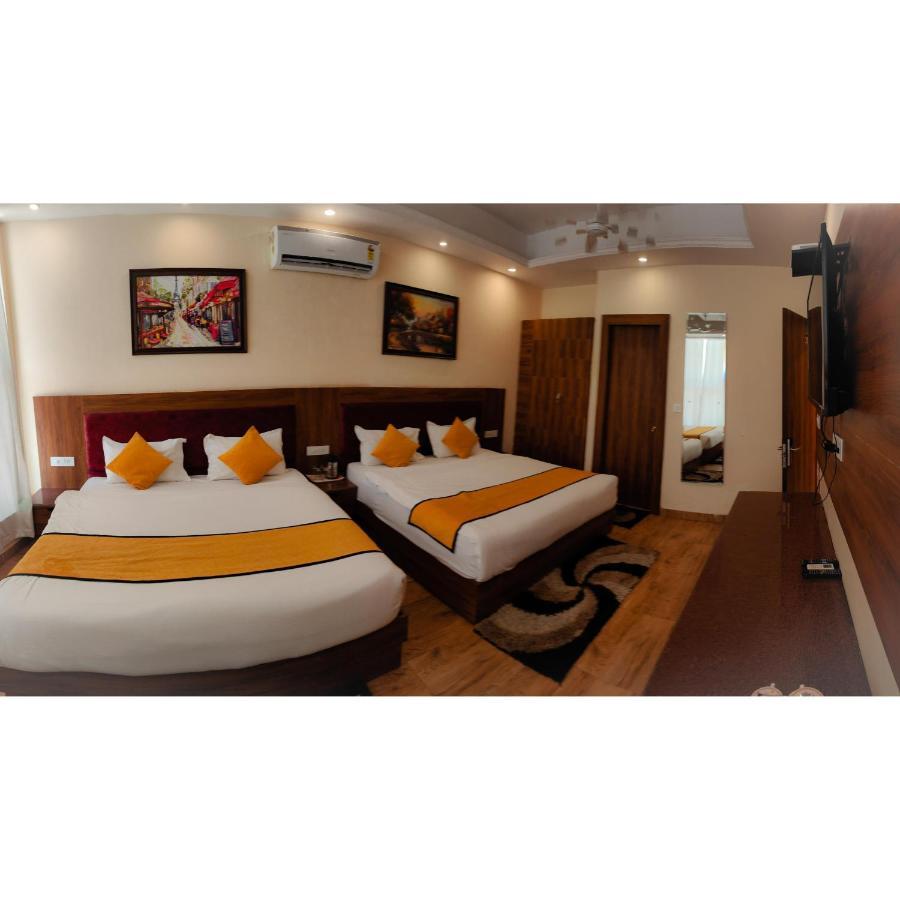 The Royal Bhumesh Hotel Katra  Exterior foto