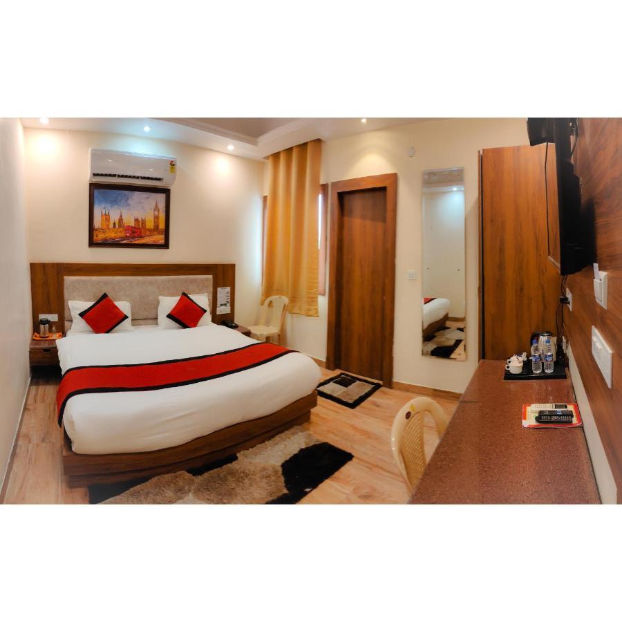 The Royal Bhumesh Hotel Katra  Exterior foto